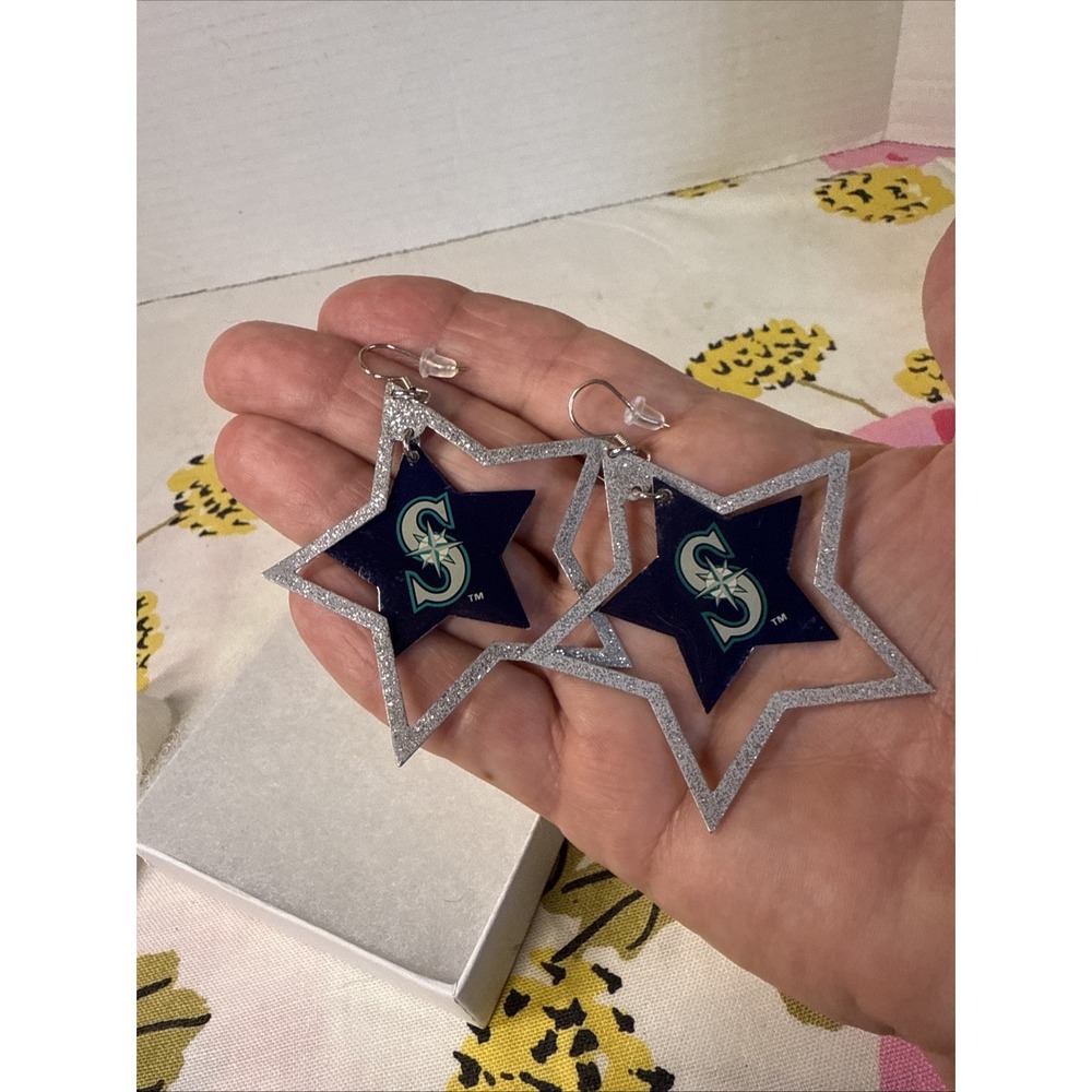 MLB Seattle Mariners baseball sports dangle Star Shaped earrings.